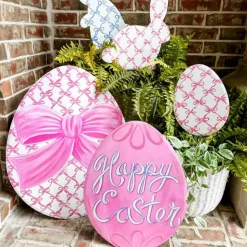 Bowtiful Egg Yard Display